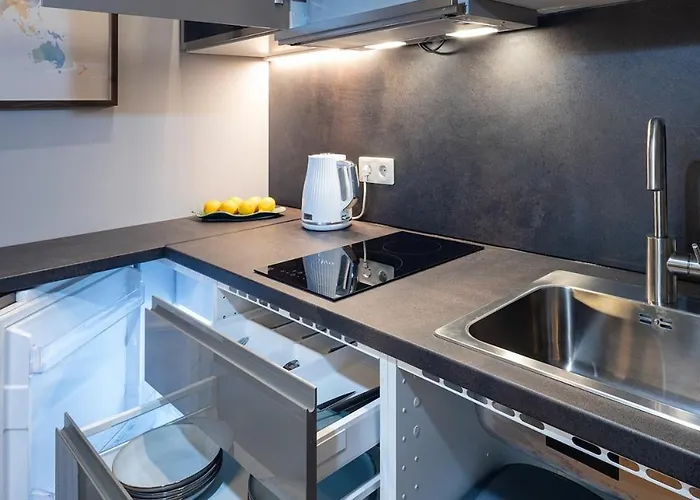 Appartement Urban Chic I New & Modern I Design Bed *