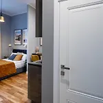 Apartamento Urban Chic I New & Modern I Design Bed