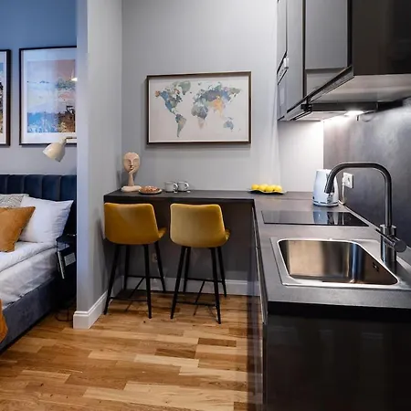 Urban Chic I New & Modern I Design Bed Apartament *