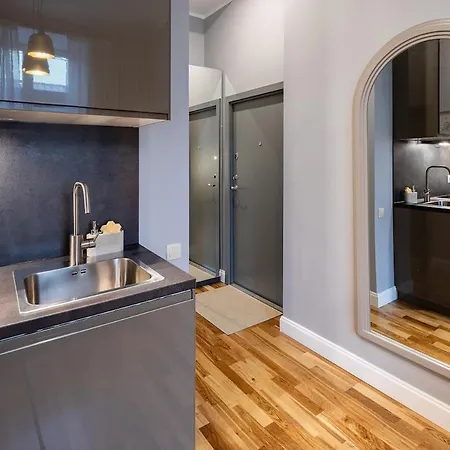 Urban Chic I New & Modern I Design Bed *