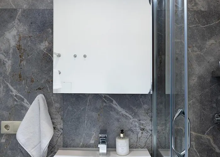 Urban Chic I New & Modern I Design Bed * 里加